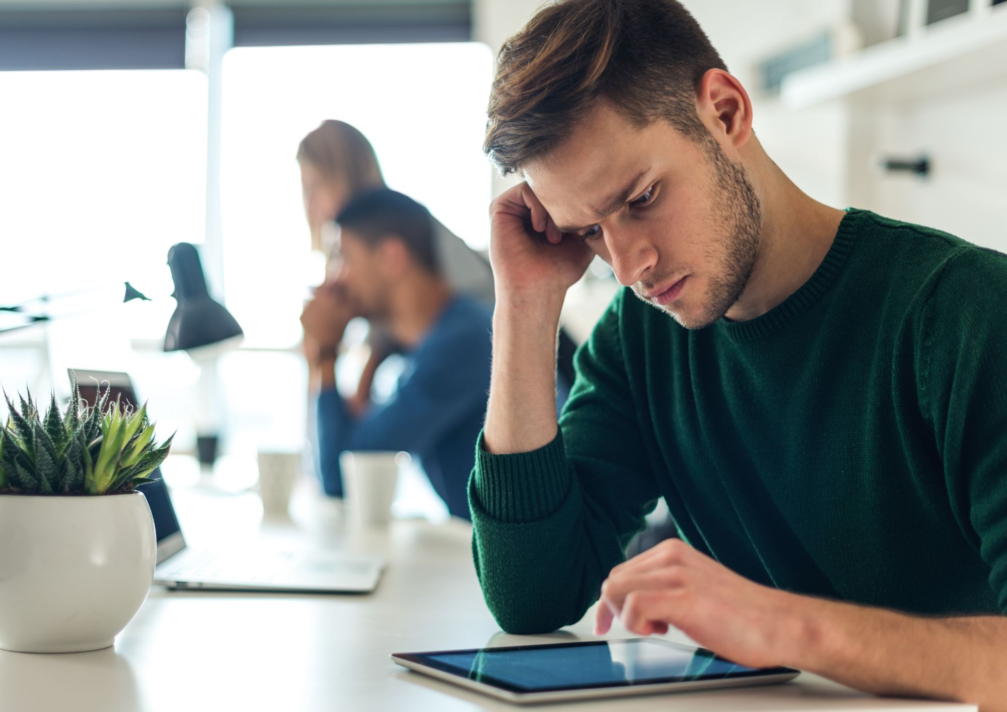 איך להתרכז בעבודה